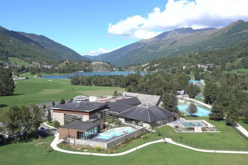 Appartement Vue Panoramique Sur Les Pyrenees à Saint-Lary-Soulan Extérieur photo